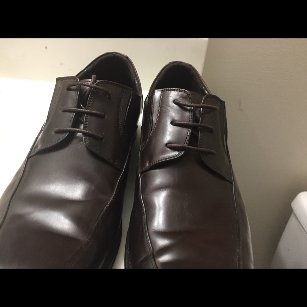 Kenneth Cole Shoe